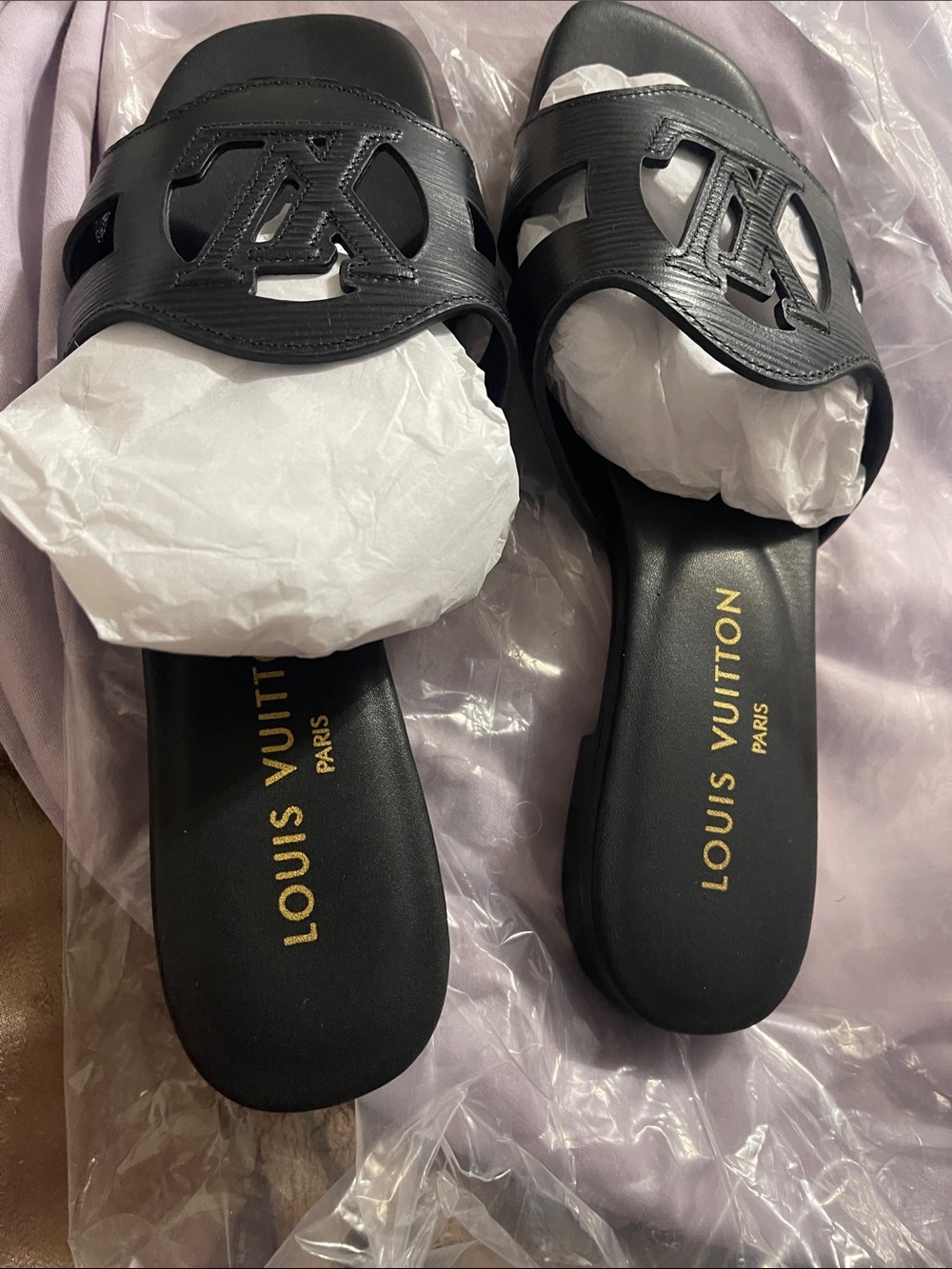Knock off of Louis Vuitton Black LV Cutout Slide Sandals